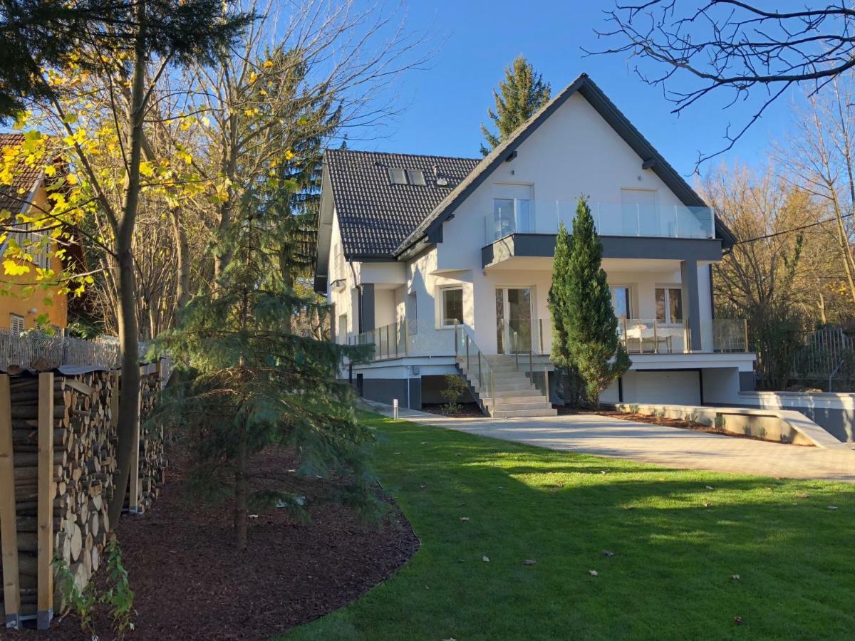 Apartamento Buda Valley: With Garden Budapeste